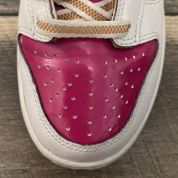 Rare Nike Dunk Low GS 'Rave Pink Gold' - Picture 7 of 16